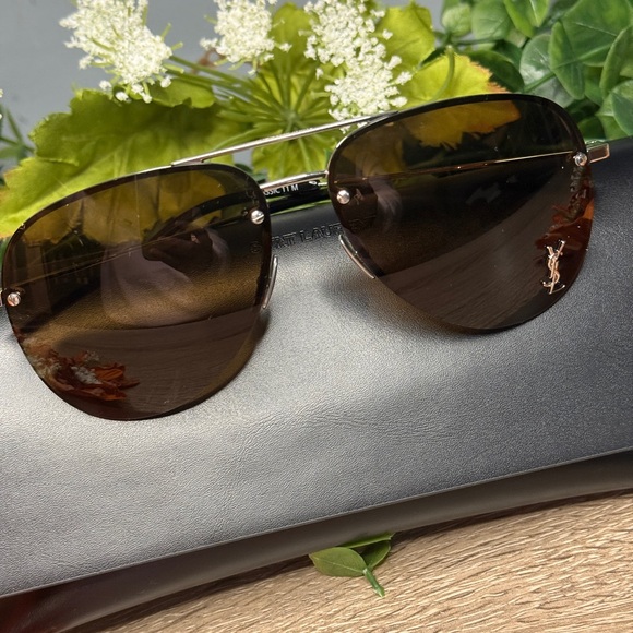 Yves Saint Laurent Classic 11 Aviator Sunglasses - Picture 2 of 7